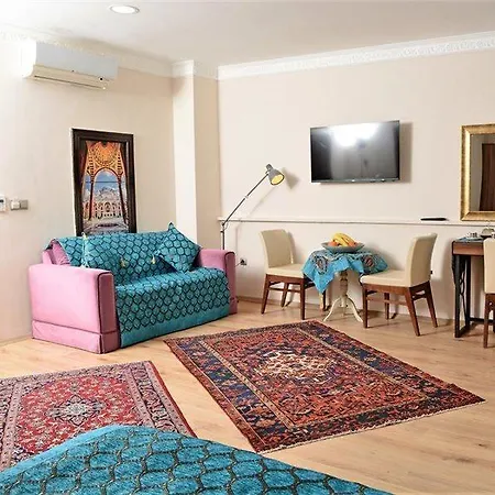 Sphendon Hotel