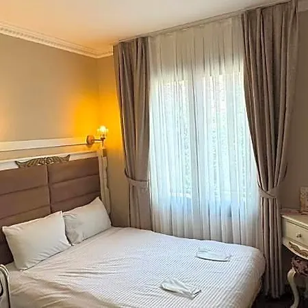 Отель Sphendon 3*