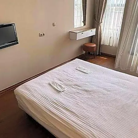 Hotel Sphendon 3*