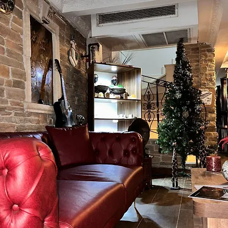 Hotel Sphendon 3*