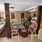 Otel Sphendon 3*